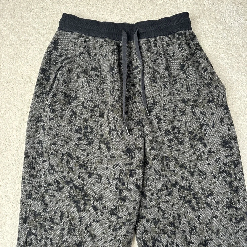 Lululemon Wind Down Joggers Pants Drawstring Athletic Gray‎ Black Men's XS